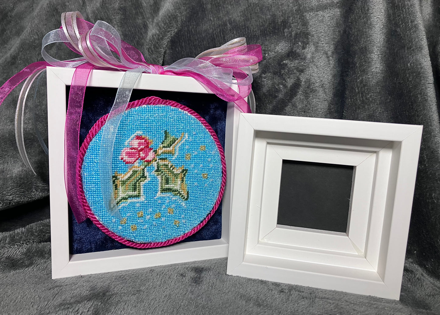 PDF-W4 4" Self-Finishing Floating Frame - White